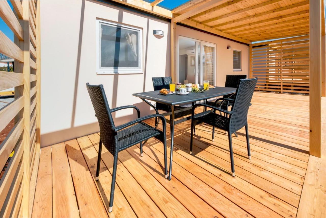 Mediteran kamp Mobile Homes in Naturist Camping Ulika Porec Bagian luar foto